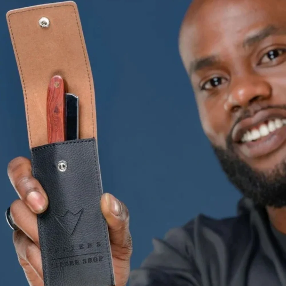 Sapiens. Straight Razor - Wood Edition